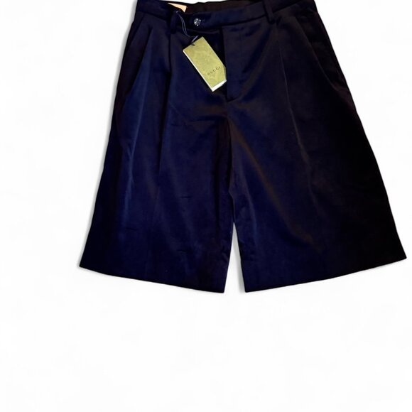Gucci Authentic Black Velvet Shorts NWT - Picture 3 of 7